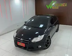 FORD FOCUS 2.0 TITANIUM 16V FLEX 4P POWERSHIFT FORD FOCUS 2.0 TITANIUM 16V FLEX 4P POWERSHIFT