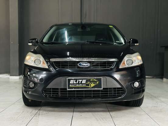 FORD-FOCUS-2.0 TITANIUM HATCH 16V FLEX 4P AUTOMÁTICO FORD-FOCUS-2012