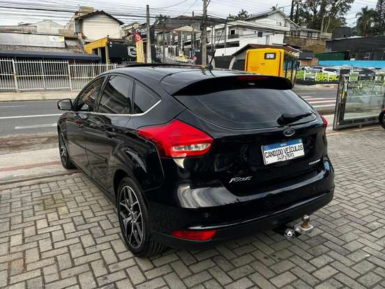 FORD-FOCUS-2.0 TITANIUM PLUS 16V FLEX 4P POWERSHIFT FORD-FOCUS-2017