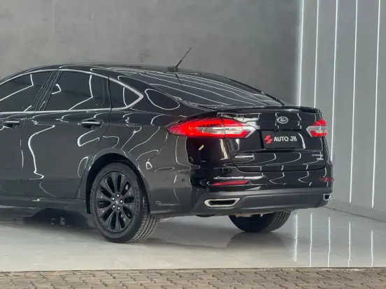 FORD-FUSION-2.0 TITANIUM AWD 16V GASOLINA 4P AUTOMÁTICO FORD-FUSION-2018
