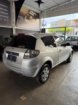 FORD-KA-2010