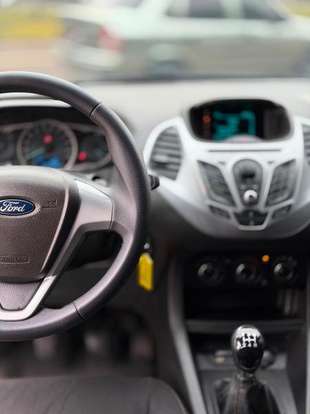 FORD-KA-2015