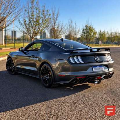 FORD-MUSTANG-2020