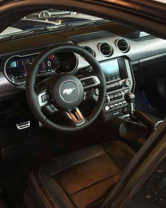 FORD-MUSTANG-2018