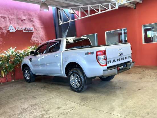 FORD-RANGER-2.2 XLS 4X4 CD 16V DIESEL 4P AUTOMÁTICO FORD-RANGER-2023