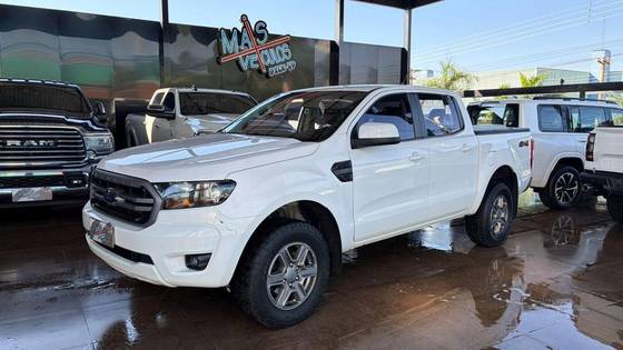 FORD RANGER 2.2 XLS 4X4 CD 16V DIESEL 4P AUTOMÁTICO