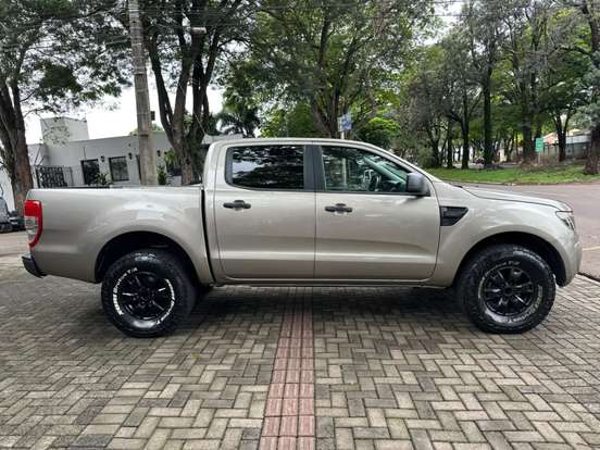 FORD-RANGER-2.5 XLS 4X2 CD 16V FLEX 4P MANUAL FORD-RANGER-2014