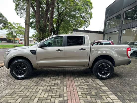 FORD-RANGER-2.5 XLS 4X2 CD 16V FLEX 4P MANUAL FORD-RANGER-2014