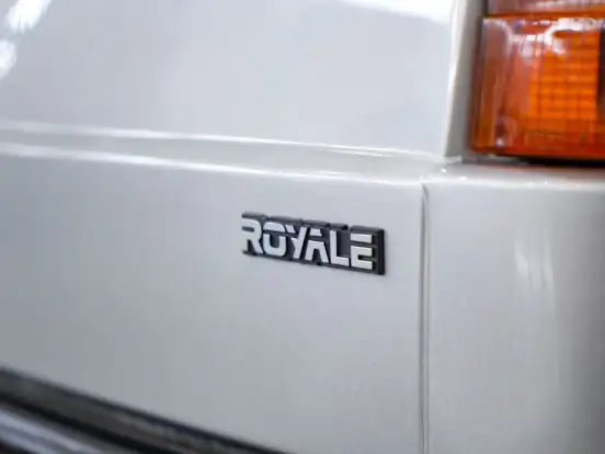FORD-ROYALE-1996