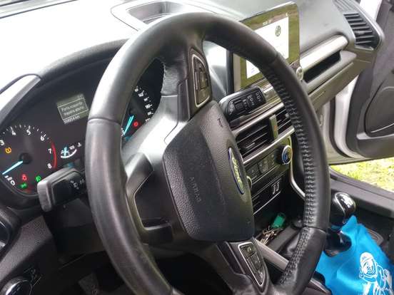 FORD-ECOSPORT-1.5 TI-VCT FLEX SE MANUAL FORD-ECOSPORT-2017