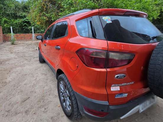 FORD-ECOSPORT-2013