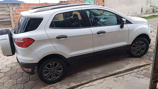 FORD-ECOSPORT-2013