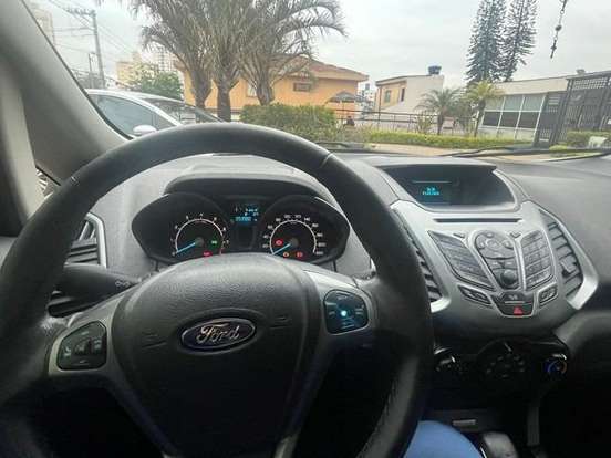 FORD-ECOSPORT-2016