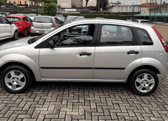 FORD-FIESTA-2004