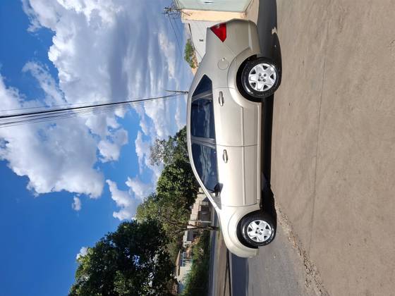 FORD FIESTA 1.6 MPI SEDAN 8V FLEX 4P MANUAL