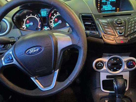 FORD-FIESTA-1.6 SE HATCH 16V FLEX 4P POWERSHIFT FORD-FIESTA-2014