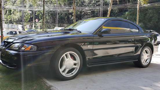 FORD-MUSTANG-1995