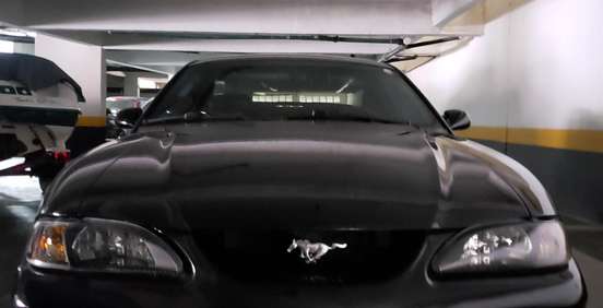FORD-MUSTANG-1995