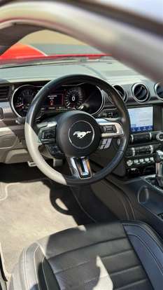 FORD-MUSTANG-2022
