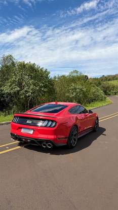 FORD-MUSTANG-2022
