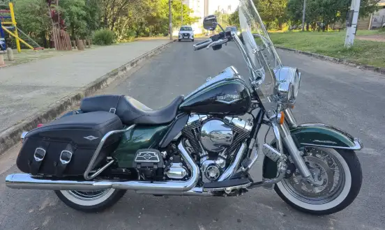 HARLEY-DAVIDSON-ROAD KING CLASSIC-2015