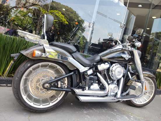 HARLEY-DAVIDSON-SOFTAIL FAT BOY-2020