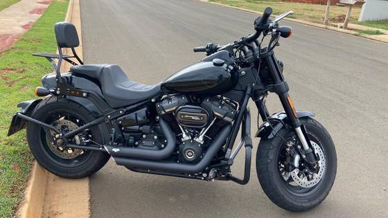 HARLEY-DAVIDSON SOFTAIL FAT BOB 107 