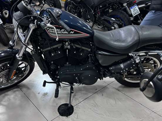HARLEY-DAVIDSON-SPORTSTER XL 883 R HARLEY-DAVIDSON-SPORTSTER XL 883 R-2009