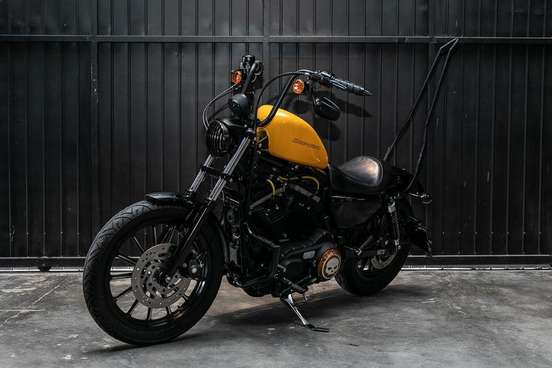 HARLEY-DAVIDSON-SPORTSTER XL 883N IRON-2010