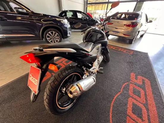 HONDA-CB 300R-2011