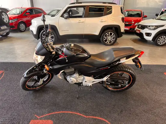HONDA-CB 300R-2011