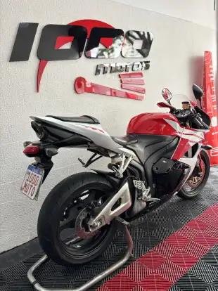 HONDA-CBR 600RR-2013