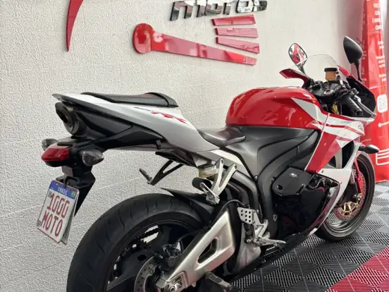 HONDA-CBR 600RR HONDA-CBR 600RR-2013