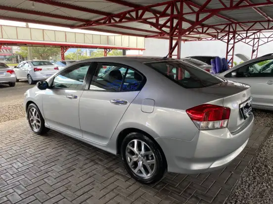 HONDA-CITY-2010