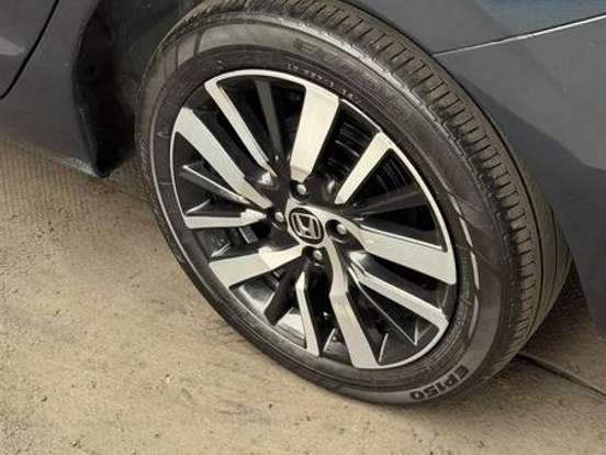HONDA-CITY-1.5 i-VTEC FLEX TOURING CVT HONDA-CITY-2023