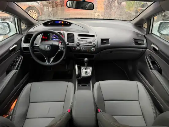 HONDA-CIVIC-2010