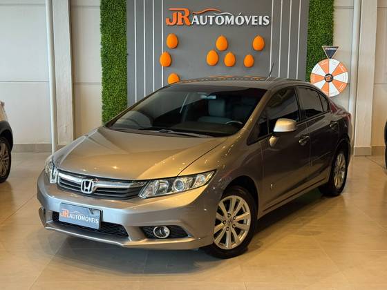 HONDA CIVIC 1.8 LXS 16V FLEX 4P AUTOMÁTICO