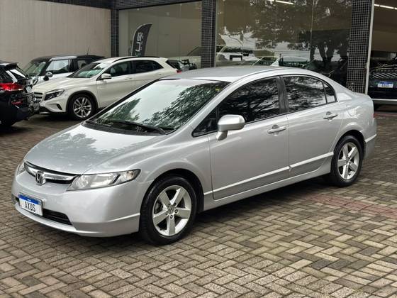 HONDA CIVIC 1.8 LXS 16V GASOLINA 4P AUTOMÁTICO