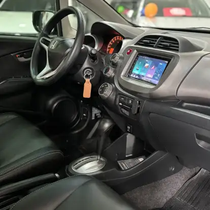HONDA-FIT-2012