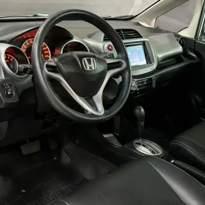 HONDA-FIT-2012