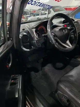 HONDA-FIT-2010