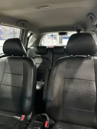 HONDA-FIT-2010
