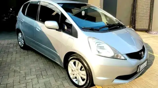 HONDA-FIT-2012