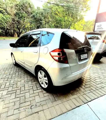 HONDA-FIT-2012