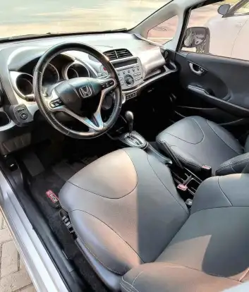 HONDA-FIT-2012