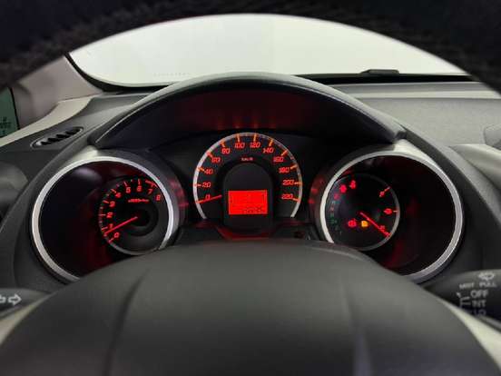 HONDA-FIT-2013