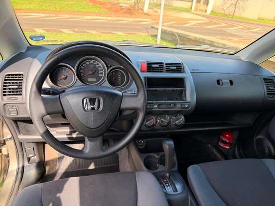 HONDA-FIT-1.4 LXL 16V FLEX 4P AUTOMÁTICO HONDA-FIT-2005