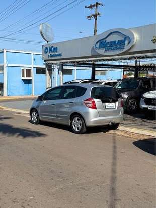 HONDA-FIT-2010