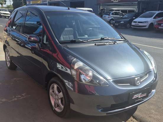 HONDA-FIT-1.4 LXL 8V GASOLINA 4P AUTOMÁTICO HONDA-FIT-2005