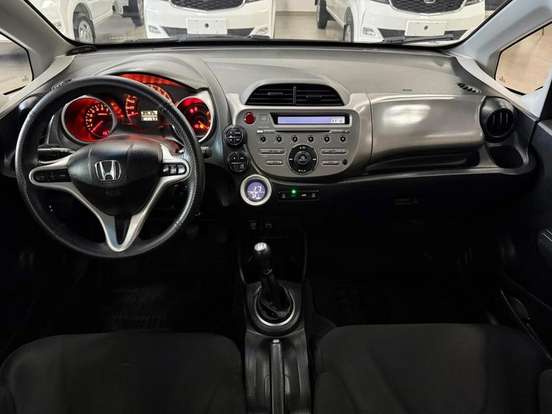 HONDA-FIT-2011